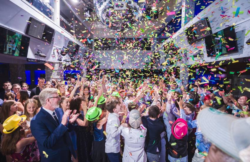 Finding The Right Mix Of Music And Fun With A Bar Mitzvah Dj